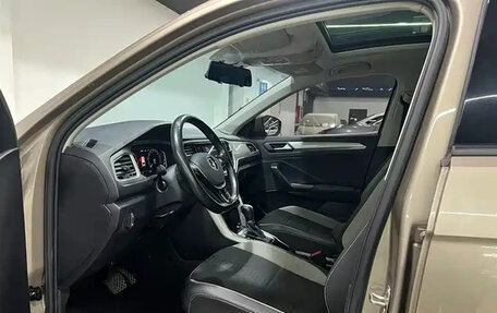 Volkswagen T-Roc I, 2022 год, 1 950 000 рублей, 12 фотография