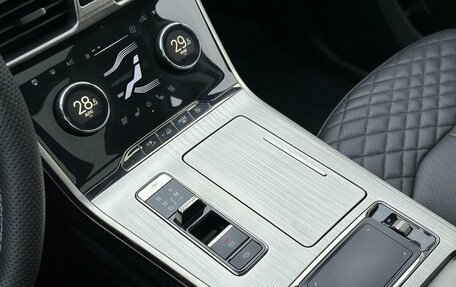 CheryExeed TXL, 2022 год, 1 800 000 рублей, 19 фотография