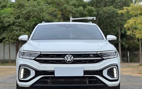 Volkswagen T-Roc I, 2023 год, 1 450 000 рублей, 5 фотография
