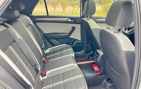 Volkswagen T-Roc I, 2023 год, 1 450 000 рублей, 20 фотография