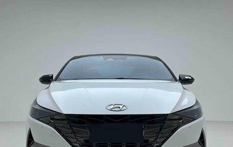 Hyundai Elantra, 2022 год, 1 536 000 рублей, 2 фотография