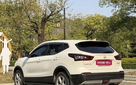 Nissan Qashqai, 2023 год, 1 750 000 рублей, 2 фотография