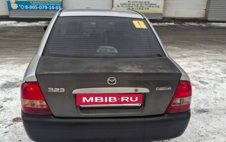 Mazda 323, 2002 год, 180 000 рублей, 5 фотография