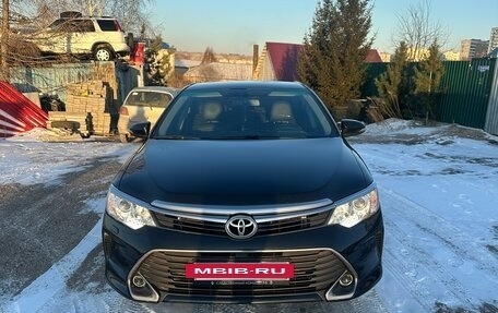 Toyota Camry, 2015 год, 2 060 000 рублей, 2 фотография