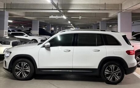 Mercedes-Benz GLB, 2023 год, 3 120 000 рублей, 2 фотография