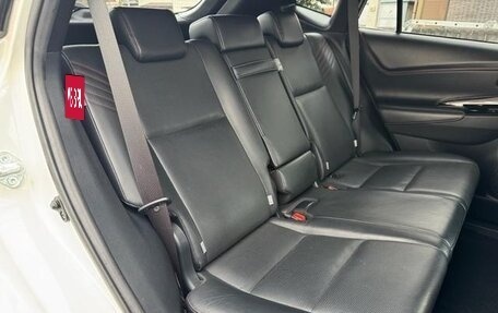 Toyota Harrier, 2017 год, 2 350 000 рублей, 23 фотография