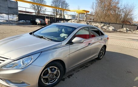 Hyundai Sonata VI, 2010 год, 810 000 рублей, 6 фотография