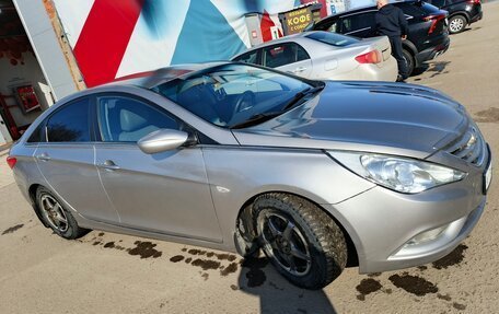 Hyundai Sonata VI, 2010 год, 810 000 рублей, 7 фотография