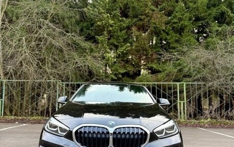 BMW 1 серия, 2021 год, 2 089 000 рублей, 1 фотография