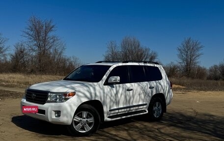 Toyota Land Cruiser 200, 2013 год, 3 600 000 рублей, 3 фотография