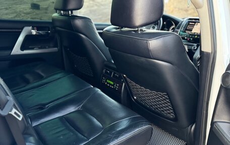 Toyota Land Cruiser 200, 2013 год, 3 600 000 рублей, 29 фотография