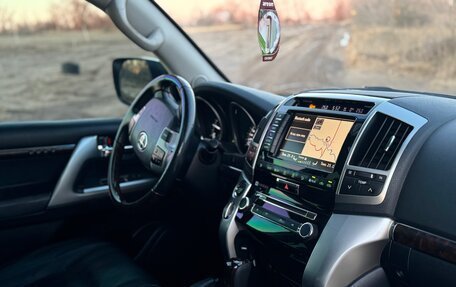 Toyota Land Cruiser 200, 2013 год, 3 600 000 рублей, 31 фотография