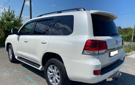 Toyota Land Cruiser 200, 2020 год, 7 600 000 рублей, 3 фотография