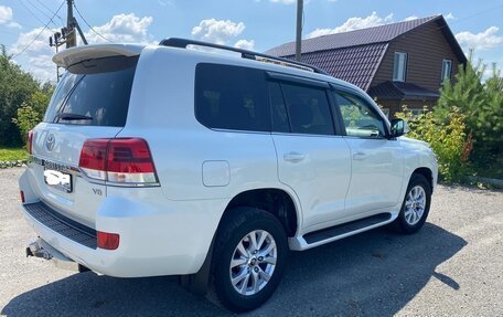 Toyota Land Cruiser 200, 2020 год, 7 600 000 рублей, 4 фотография