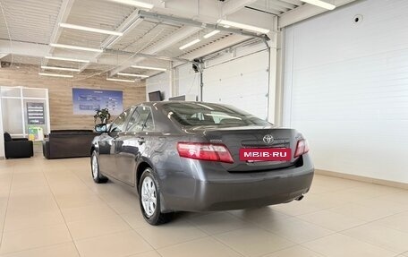 Toyota Camry, 2011 год, 1 679 000 рублей, 4 фотография