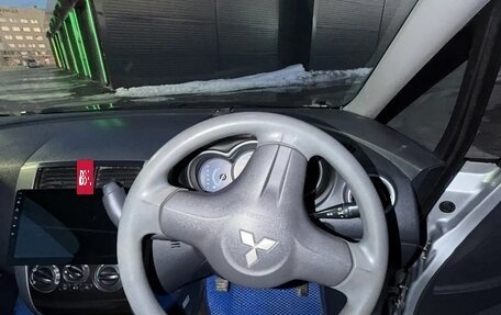 Mitsubishi Colt VI рестайлинг, 2003 год, 320 000 рублей, 20 фотография