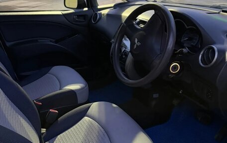 Mitsubishi Colt VI рестайлинг, 2003 год, 320 000 рублей, 24 фотография