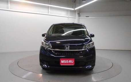 Honda Freed II, 2022 год, 1 600 000 рублей, 1 фотография