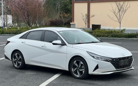 Hyundai Elantra, 2021 год, 1 587 000 рублей, 3 фотография