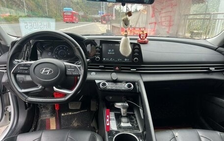 Hyundai Elantra, 2021 год, 1 587 000 рублей, 11 фотография