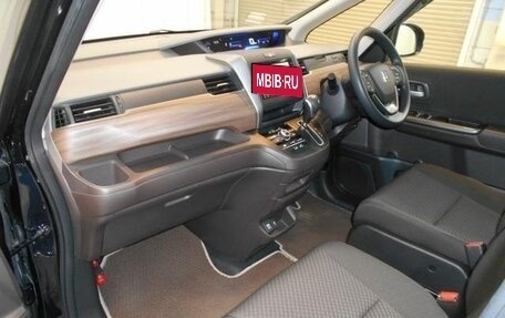 Honda Freed II, 2022 год, 1 600 000 рублей, 13 фотография