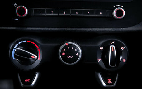 KIA Rio IV, 2021 год, 1 750 000 рублей, 22 фотография