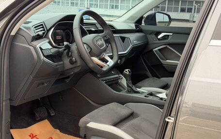 Audi Q3, 2022 год, 2 140 000 рублей, 9 фотография