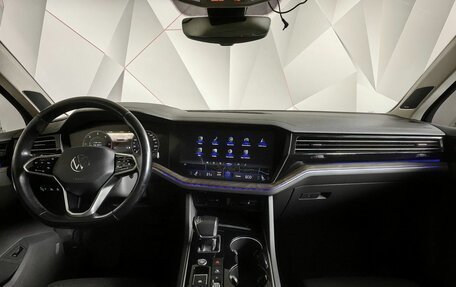 Volkswagen Touareg III, 2021 год, 6 100 000 рублей, 14 фотография