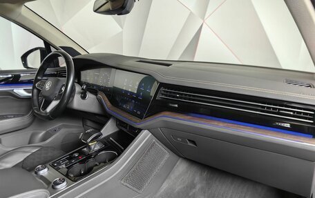 Volkswagen Touareg III, 2021 год, 6 100 000 рублей, 13 фотография