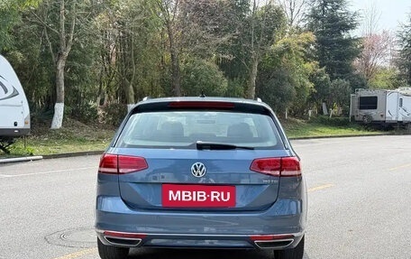 Volkswagen Passat B8 рестайлинг, 2018 год, 1 850 055 рублей, 5 фотография