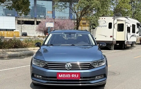 Volkswagen Passat B8 рестайлинг, 2018 год, 1 850 055 рублей, 2 фотография
