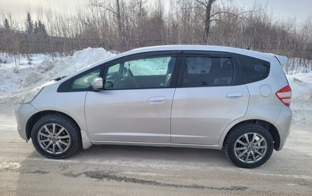 Honda Fit III, 2010 год, 860 000 рублей, 5 фотография