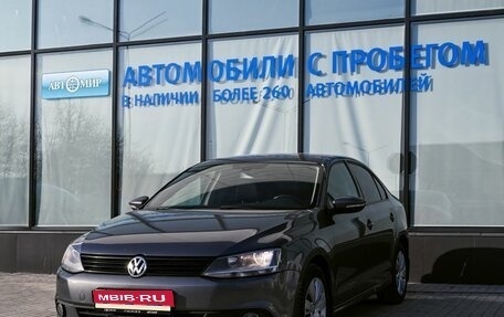 Volkswagen Jetta VI, 2013 год, 931 000 рублей, 1 фотография