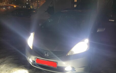 Honda Fit III, 2010 год, 860 000 рублей, 11 фотография