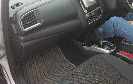 Honda Fit III, 2016 год, 930 000 рублей, 5 фотография