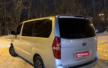 Hyundai Grand Starex Grand Starex I рестайлинг 2, 2009 год, 1 150 000 рублей, 4 фотография