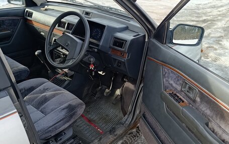 Mitsubishi Chariot I, 1986 год, 150 000 рублей, 16 фотография