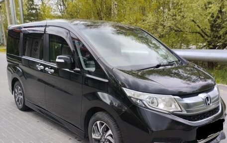 Honda Stepwgn IV, 2017 год, 1 850 000 рублей, 1 фотография