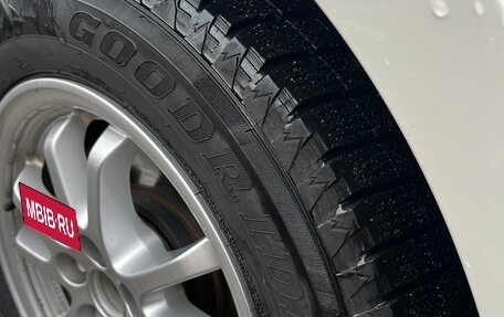 Toyota Prius IV XW50, 2016 год, 1 550 000 рублей, 10 фотография