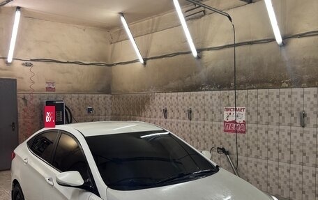 Hyundai Solaris II рестайлинг, 2016 год, 645 000 рублей, 2 фотография