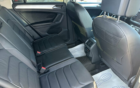 Volkswagen Tiguan II, 2018 год, 2 360 000 рублей, 15 фотография