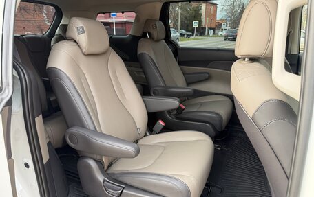 KIA Carnival, 2025 год, 6 590 000 рублей, 30 фотография