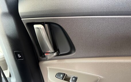 KIA Carnival, 2025 год, 6 590 000 рублей, 26 фотография