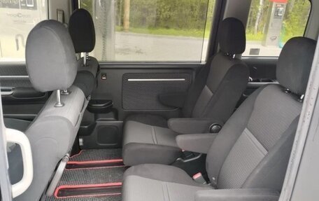 Honda Stepwgn IV, 2017 год, 1 850 000 рублей, 8 фотография