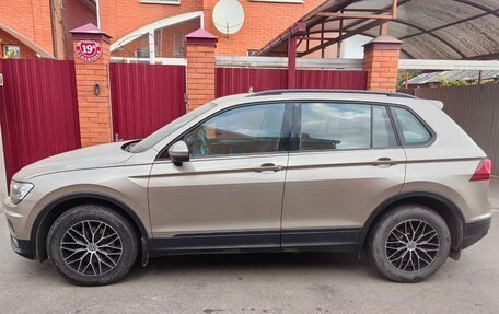 Volkswagen Tiguan II, 2020 год, 2 850 000 рублей, 2 фотография