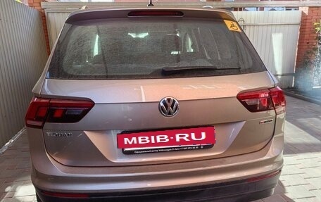 Volkswagen Tiguan II, 2020 год, 2 850 000 рублей, 3 фотография