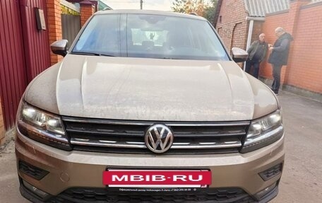 Volkswagen Tiguan II, 2020 год, 2 850 000 рублей, 4 фотография