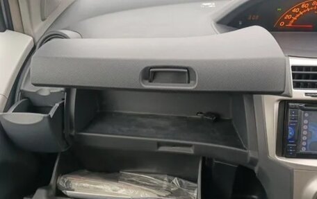 Toyota Vitz, 2009 год, 550 000 рублей, 23 фотография