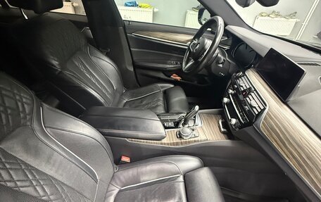 BMW 5 серия, 2017 год, 3 650 000 рублей, 12 фотография