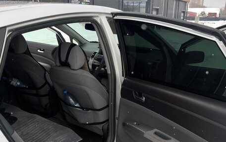 Toyota Prius, 2004 год, 700 000 рублей, 10 фотография